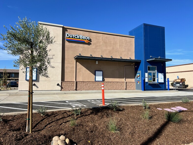 Primary Photo Of 507 W Washington Ave, Escondido Fast Food For Sale