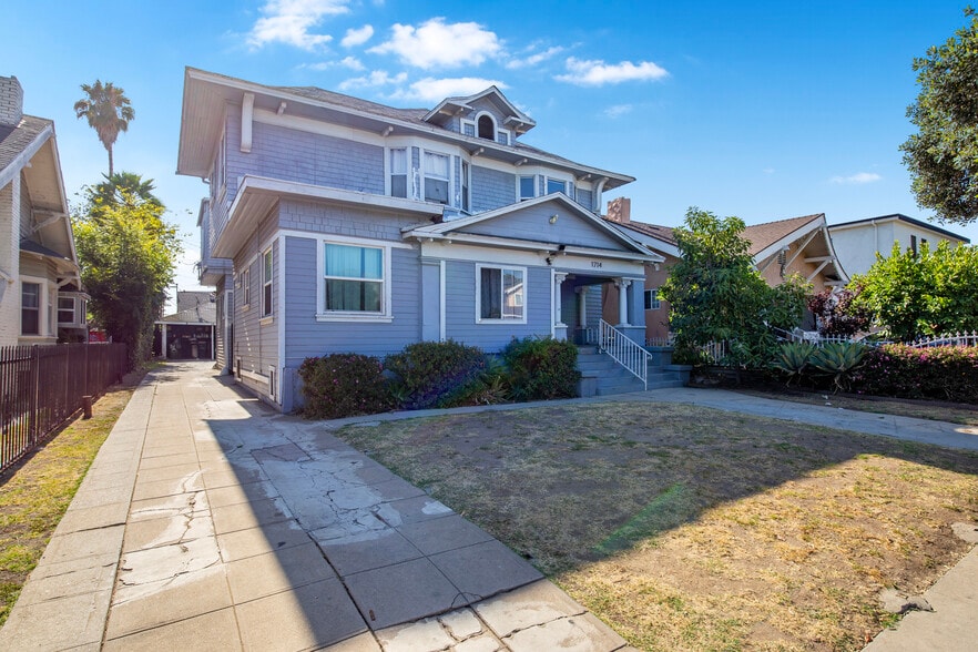 More Photos Of 1714 3rd Ave, Los Angeles Apartments For Sale