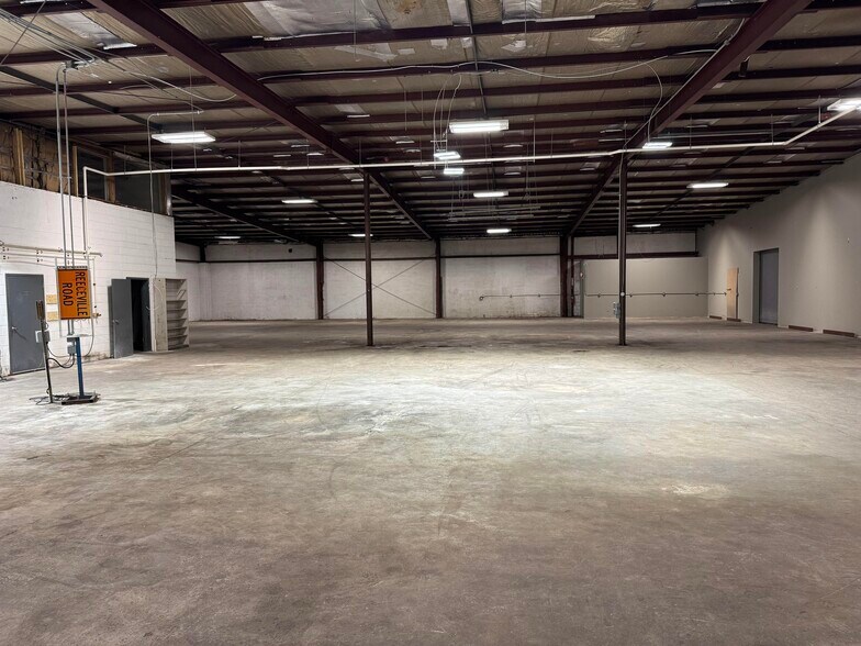 More Photos Of 205 Brick Kiln Rd, Winchester Warehouse For Sale