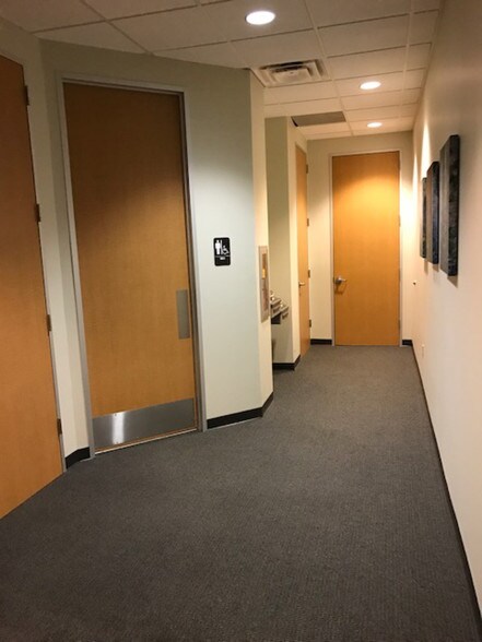 More Photos Of 3301 Matrix Dr, Richardson Research And Development For Sale