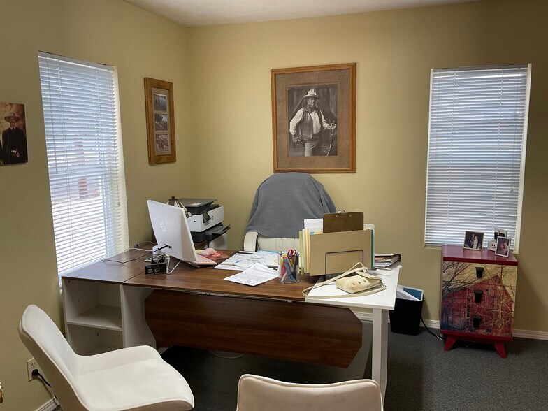 More Photos Of 1302 N East St, Alturas Office Residential For Sale