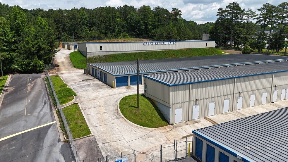 More Photos Of 1050 Pacific Ave, Bremen Self Storage For Sale