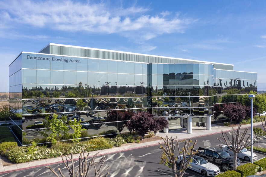 Primary Photo Of 8080 N Palm Ave, Fresno Office For Lease