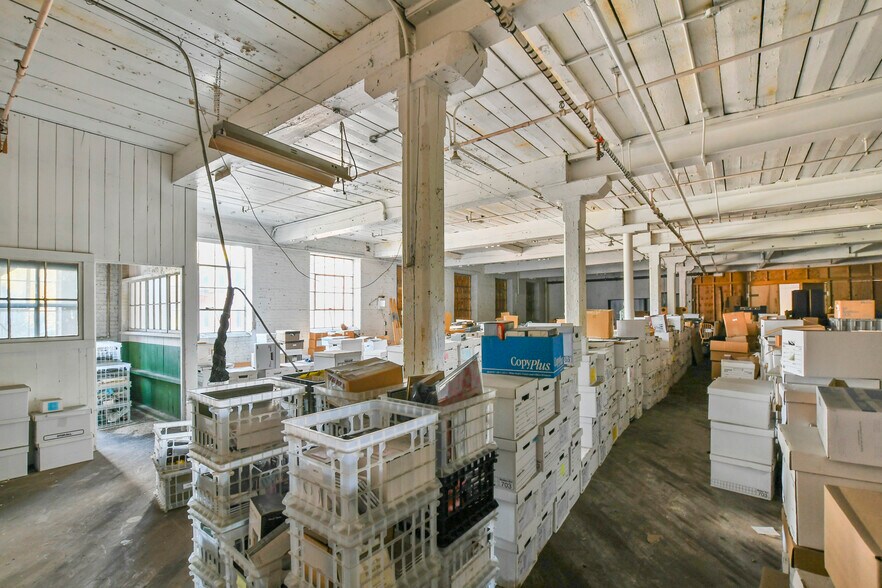 More Photos Of 20 Keeler St, Pittsfield Manufacturing For Sale