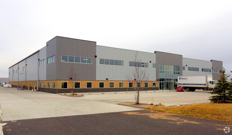 More Photos Of 915 34th Ave, Leduc County Warehouse For Lease