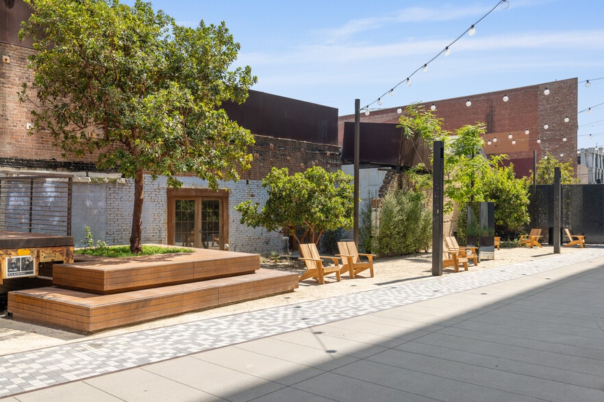 More Photos Of 525 S Santa Fe Ave, Los Angeles Apartments For Lease