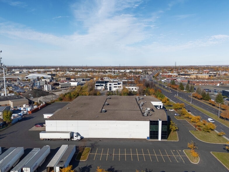 More Photos Of 2625-2655 Boul Jacques-Cartier E, Longueuil Flex For Lease