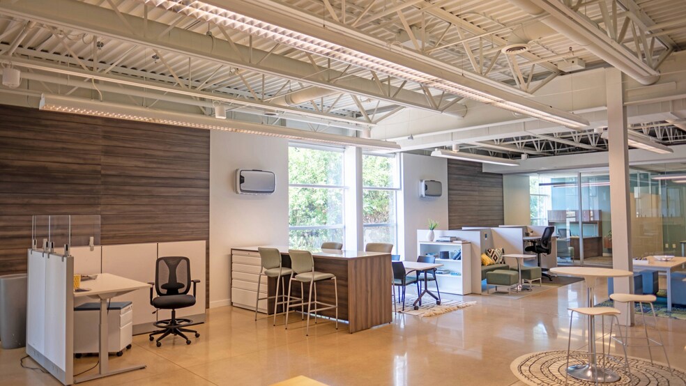 More Photos Of 13467 Quincy St, Holland Distribution For Lease