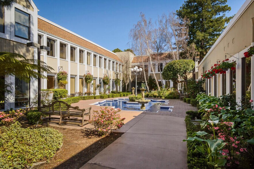 More Photos Of 21 Tamal Vista Blvd, Corte Madera Medical For Lease