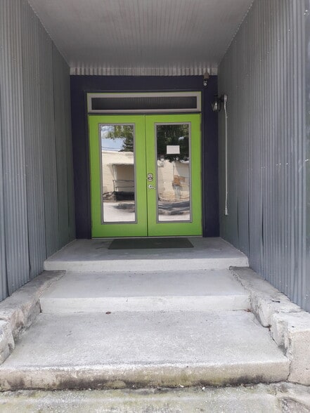 More Photos Of 955 Commercial St NE, Conyers Loft Creative Space For Sale