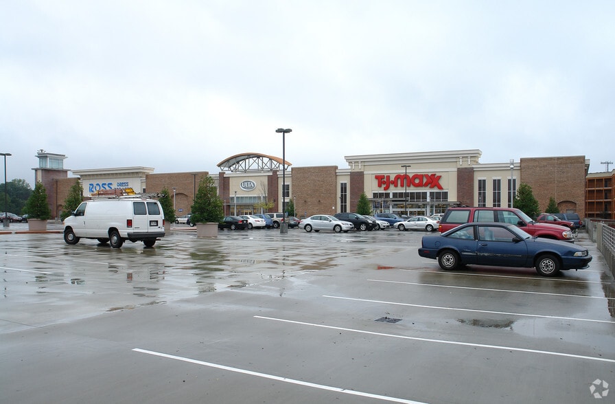 More Photos Of HOWELL MILL Rd, Atlanta Unknown For Lease