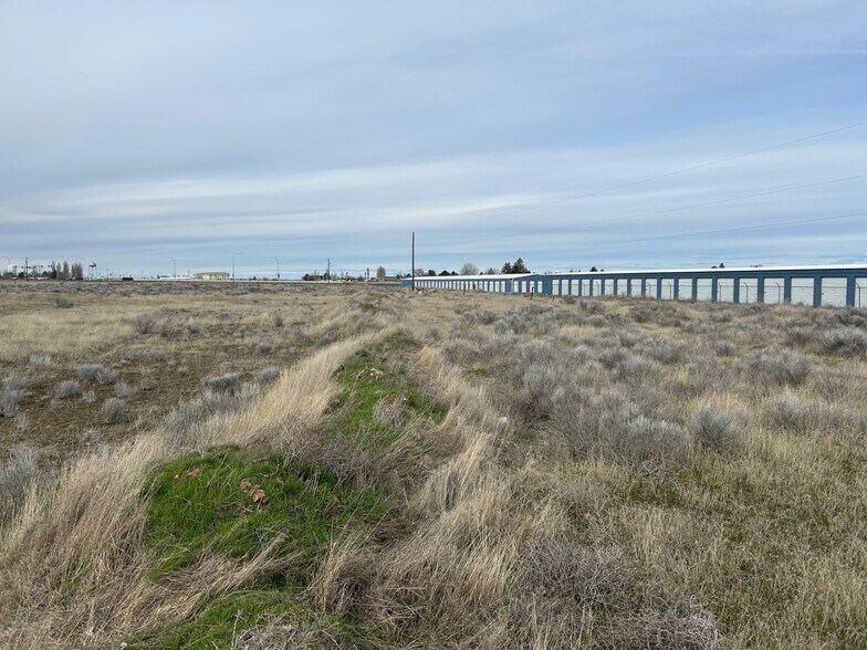 More Photos Of Broad St NE @ Airway DR, Moses Lake Land For Sale