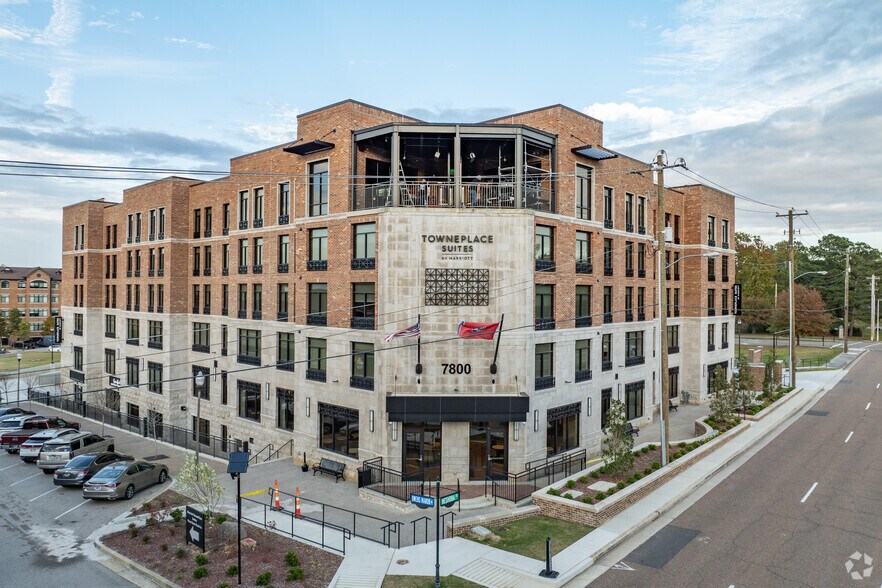 More Photos Of 7800 Neshoba Rd, Germantown Hotel For Lease