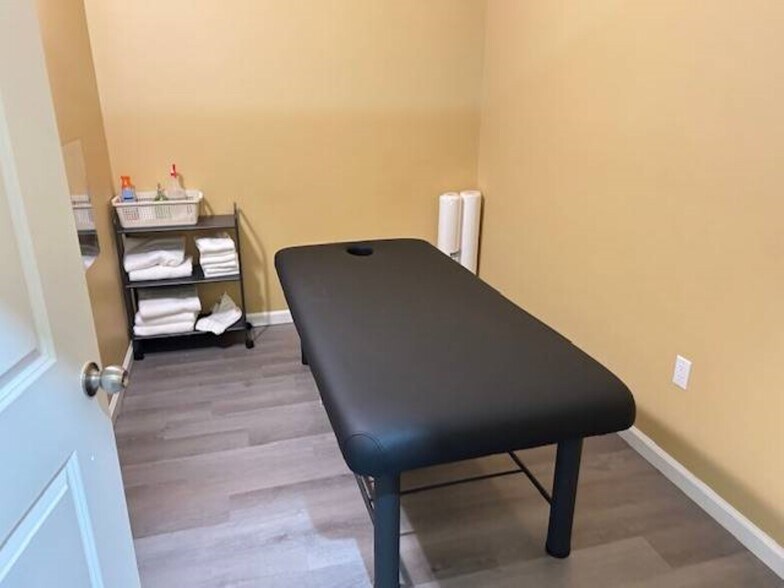 More Photos Of 1460-1462 Nepperhan Ave, Yonkers Storefront Retail Residential For Lease