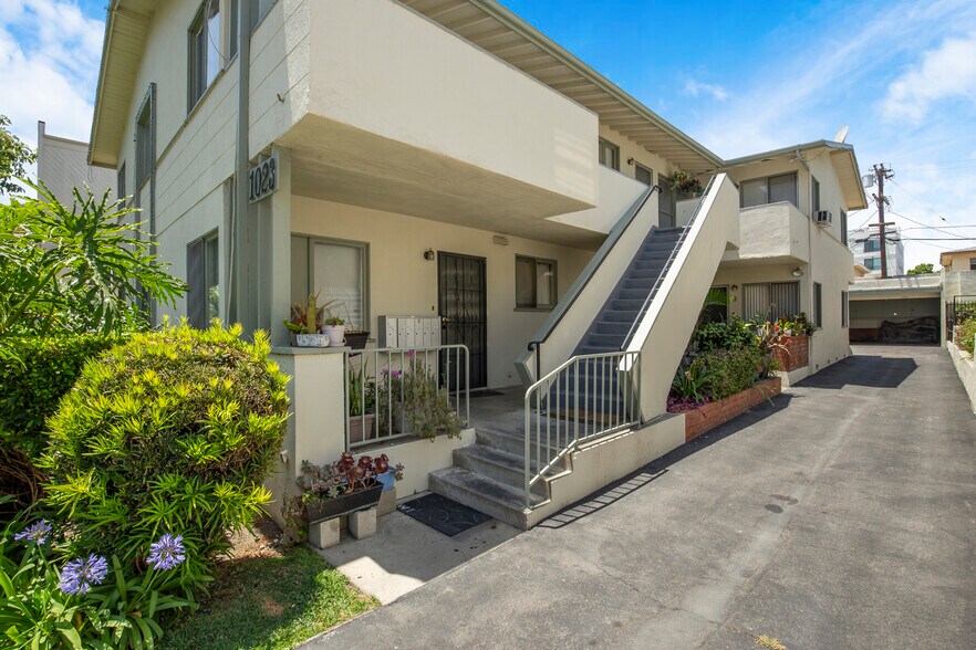 More Photos Of 1023 S Bedford St, Los Angeles Apartments For Sale