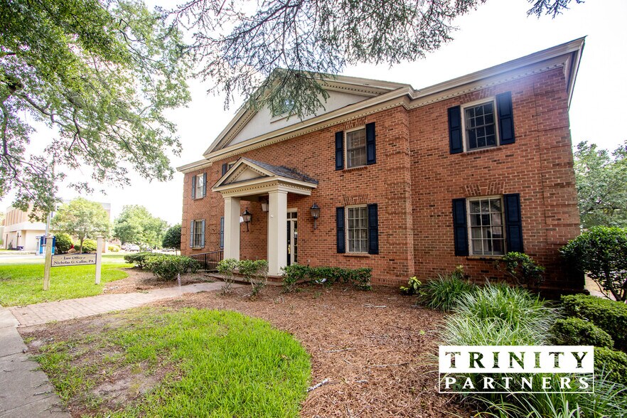 More Photos Of 1901 Gadsden St, Columbia Medical For Sale