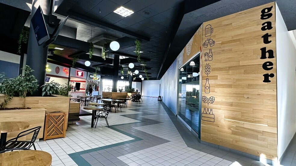 More Photos Of 341-351 Three Rivers Dr, Kelso General Retail For Lease