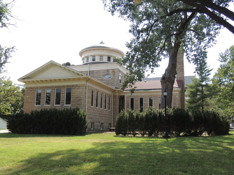 More Photos Of 1220 C of E Dr, Emporia Public Library For Sale