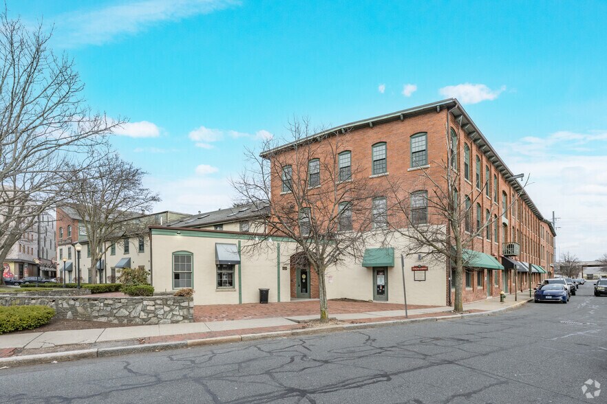More Photos Of 520 S Water St, Providence Apartments For Sale