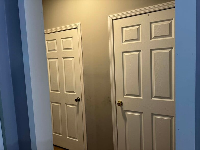 More Photos Of 239 Main St, Bluff City Restaurant For Sale