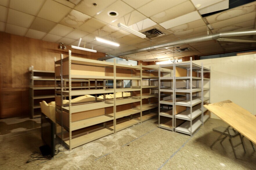 More Photos Of 617 N 22nd Ave, Humboldt Office For Sale