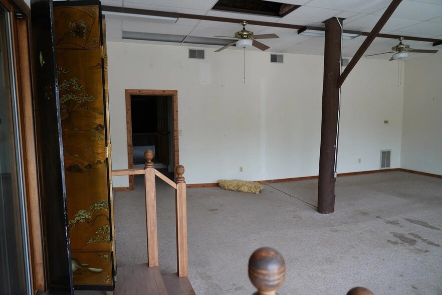 More Photos Of 120 Depot St, Hartwell Freestanding For Sale