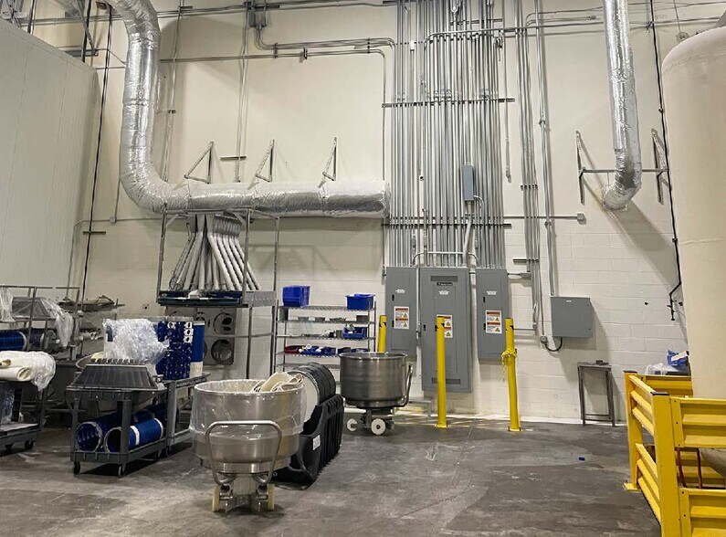More Photos Of 3060 Industrial Way NE, Salem Food Processing For Sale