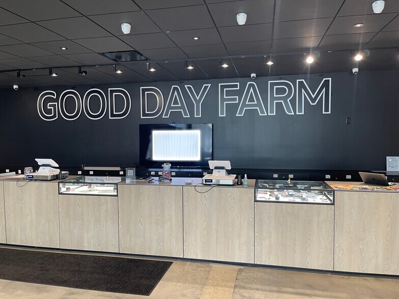 More Photos Of 106 Stribling Dr, Brookhaven Restaurant For Sale