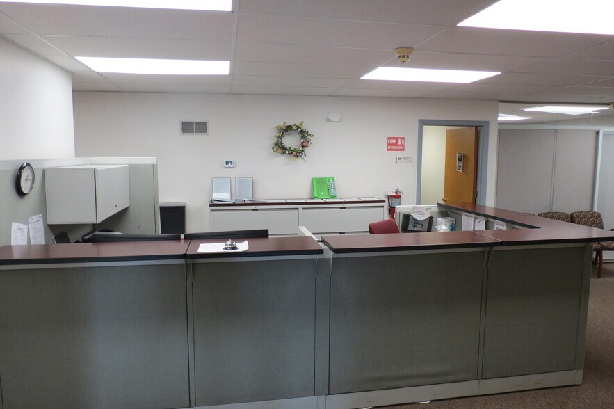 More Photos Of 1176 Enterprise Ct, East Petersburg Industrial For Lease
