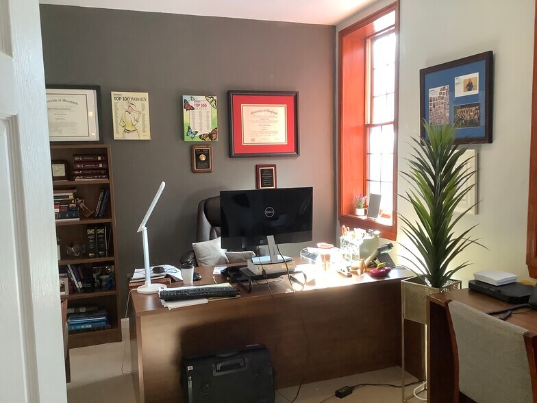 More Photos Of 12 E Pleasant St, Baltimore Office For Sale