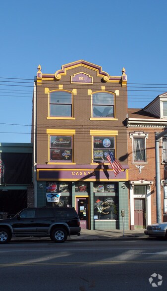 More Photos Of 1811 E Carson St, Pittsburgh Bar For Sale