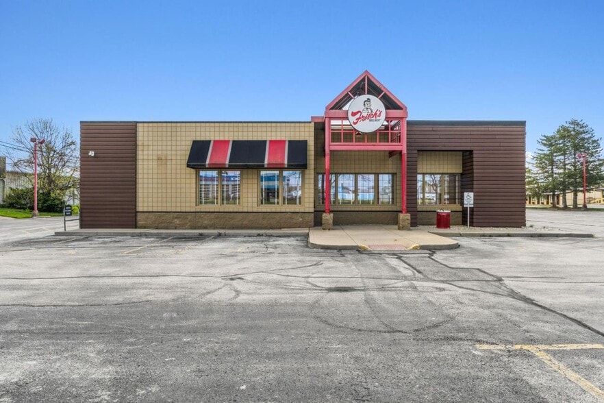 More Photos Of 1830 Columbus Ave, Washington Court House Restaurant For Sale