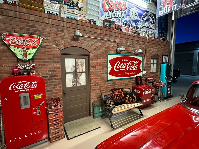 More Photos Of 9181 Commerce Center Cir, Highlands Ranch Self Storage For Sale