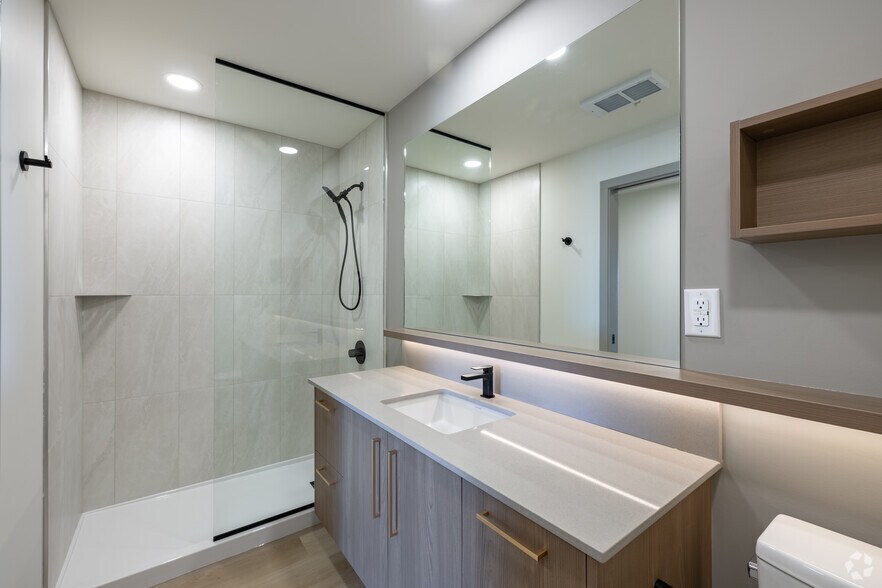 More Photos Of 9999 Elbow Dr, Calgary Apartments For Lease