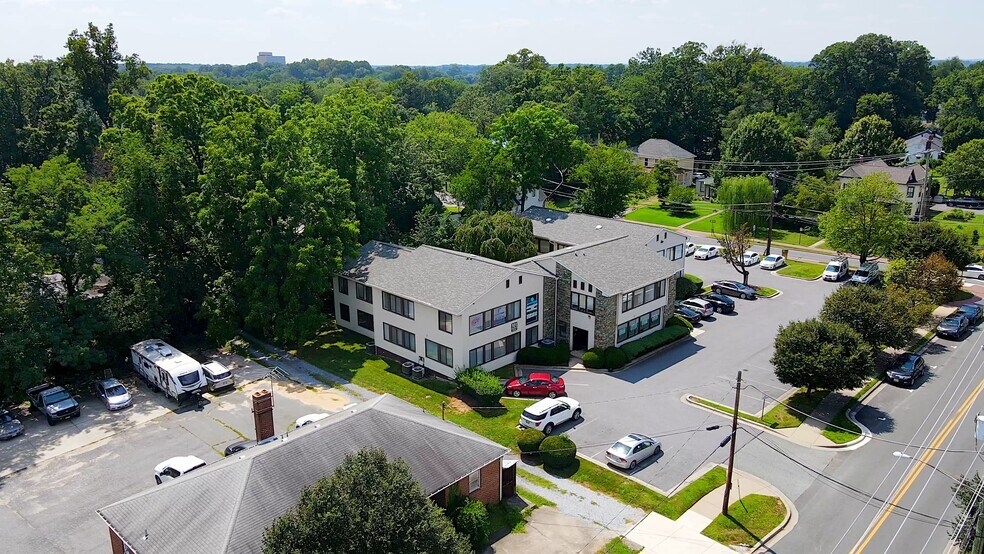 Primary Photo Of 101 Chestnut St, Gaithersburg Office For Sale