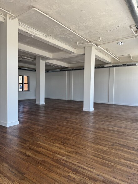 More Photos Of 3825 S Kingshighway Blvd, Saint Louis Apartments For Lease