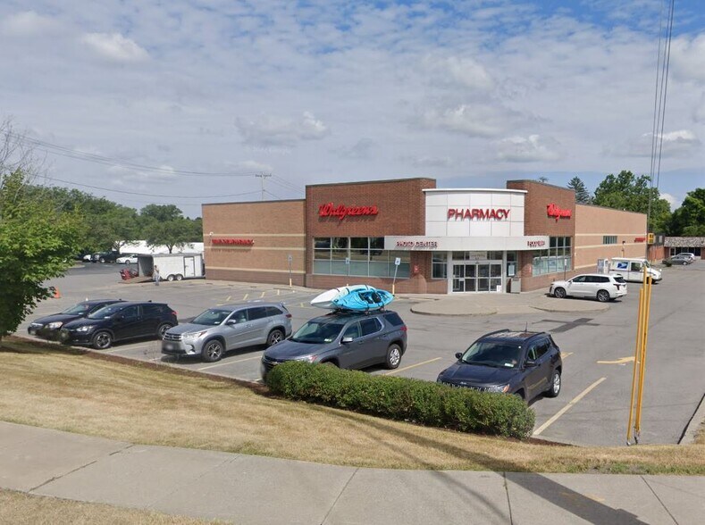 More Photos Of 425 S Peterboro St, Canastota Drugstore For Lease