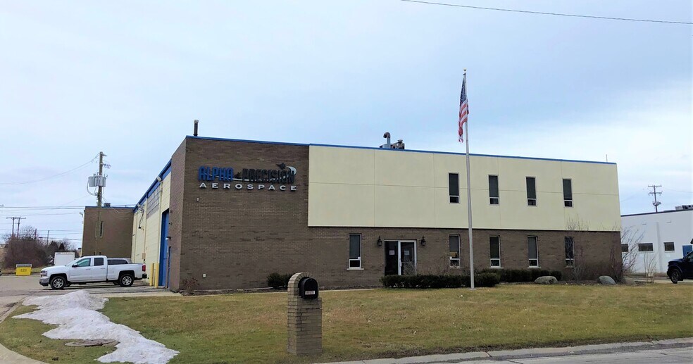 More Photos Of 34480 Commerce Rd, Fraser Warehouse For Lease