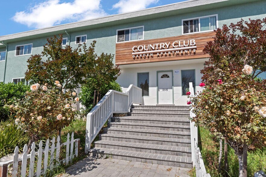 More Photos Of 256 La Pala Dr, San Jose Apartments For Sale