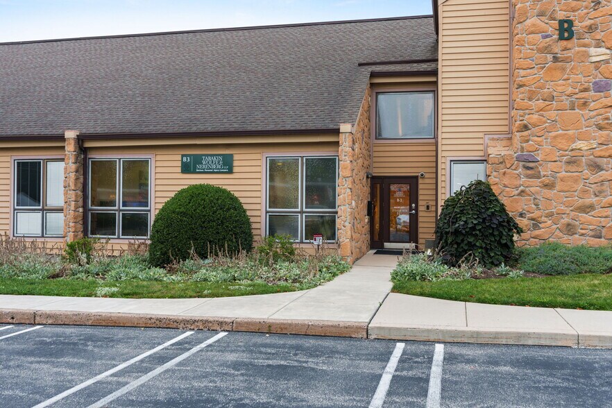 More Photos Of 1000 Germantown Pike, Plymouth Meeting Medical For Sale