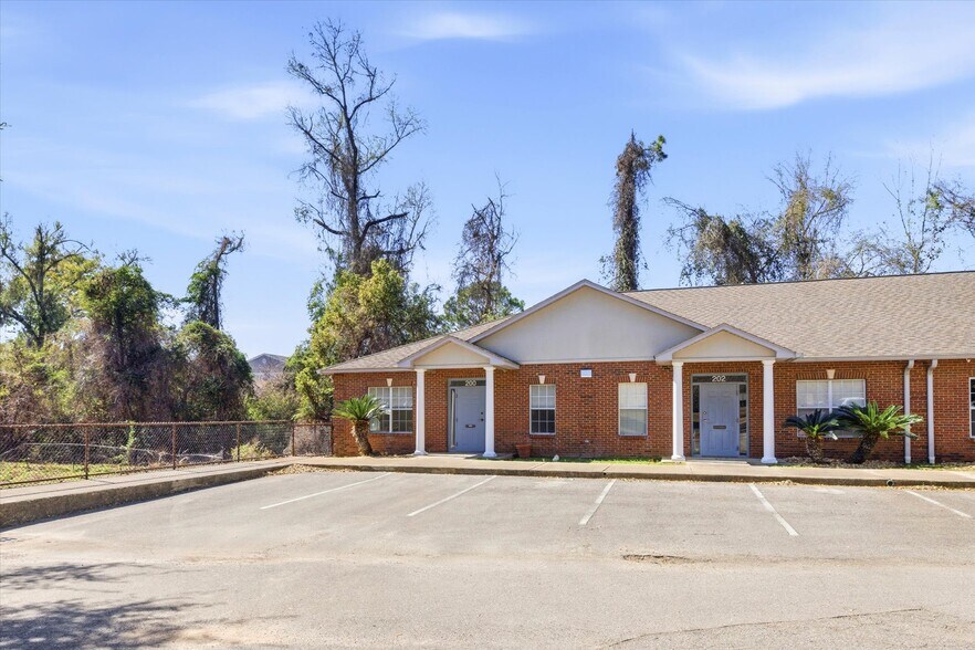 More Photos Of 1804 Miccosukee Commons Dr, Tallahassee Office For Sale