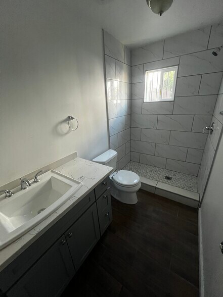 More Photos Of 1322 5th Ave, Los Angeles Multifamily For Sale