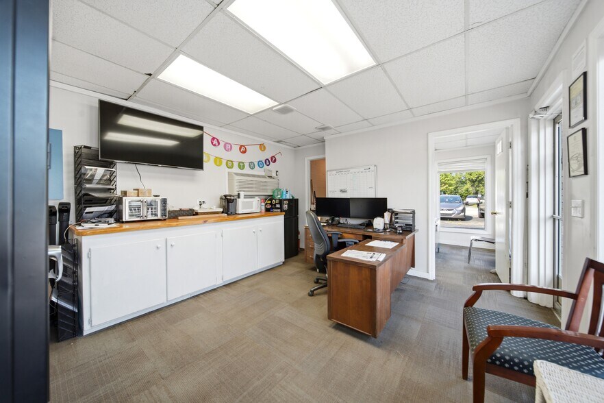 More Photos Of 2029 Platt Springs Rd, West Columbia Auto Dealership For Sale