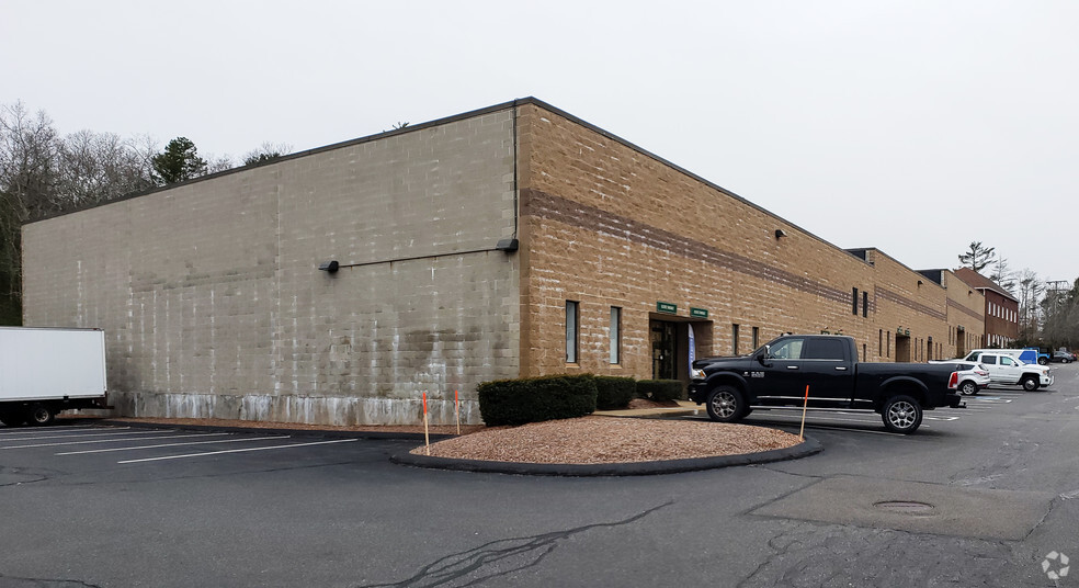 Primary Photo Of 118 Long Pond Rd, Plymouth Flex For Lease