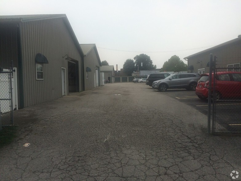 More Photos Of 2340 23rd St, Nitro Research And Development For Lease