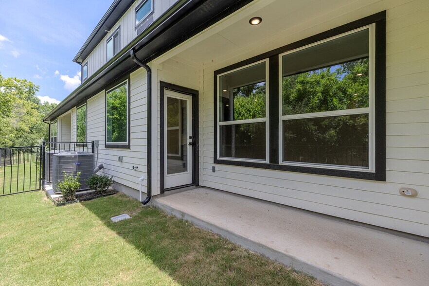 More Photos Of 2600 Gattis School Rd, Round Rock Apartments For Sale