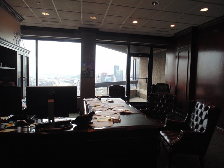 More Photos Of 1301 Grandview Ave, Pittsburgh Office For Sale