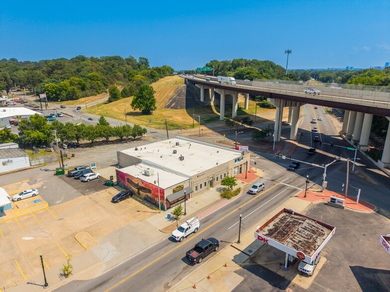 More Photos Of 3306-3308 Pike Ave, North Little Rock Storefront For Sale