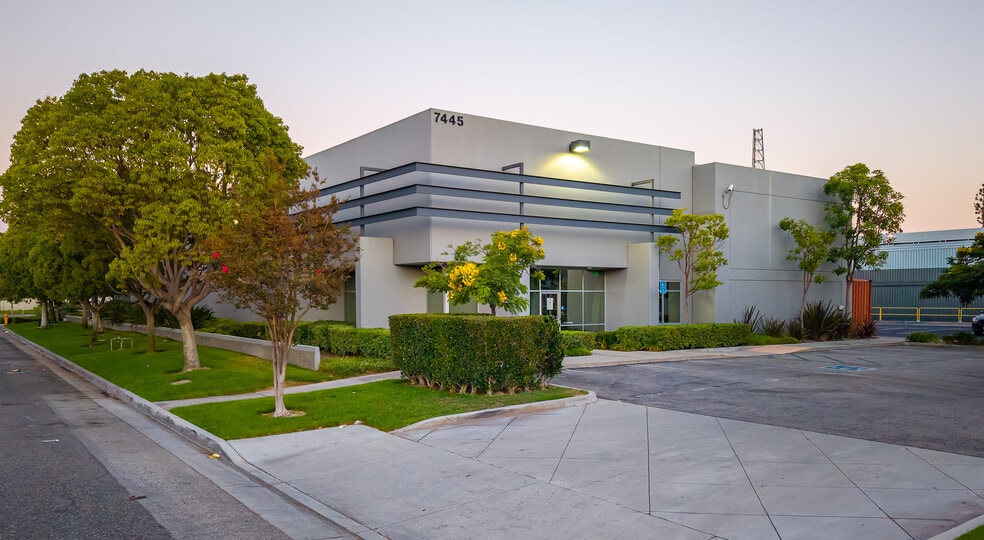 More Photos Of 7445-7455 Lampson Ave, Garden Grove Warehouse For Sale