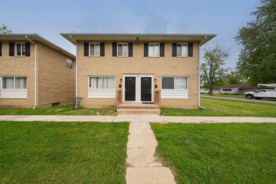 More Photos Of 1975-1982 Dunbar Dr, Columbus Apartments For Sale